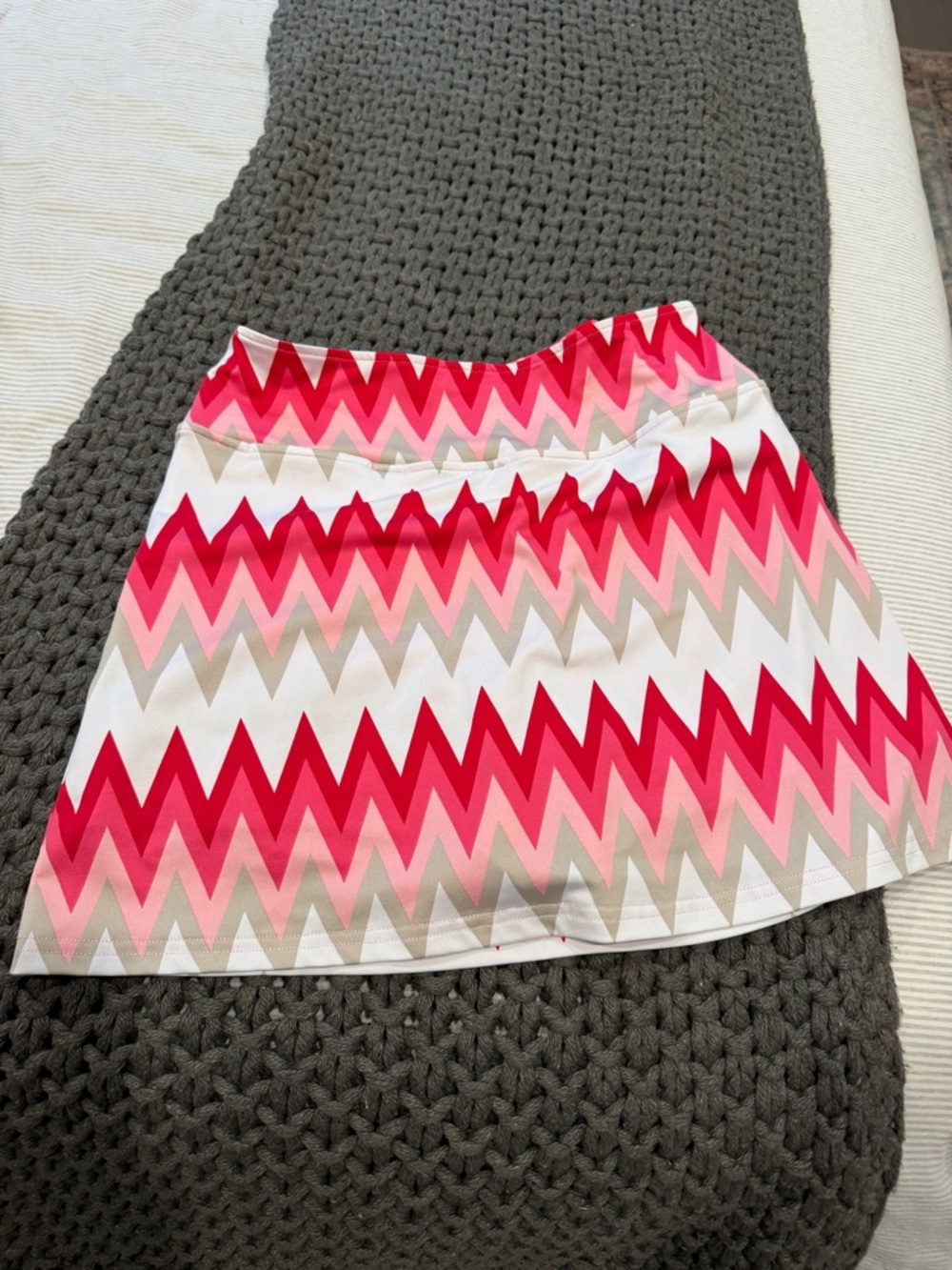 Bold Chevron Mini Skirt in Pink and Red